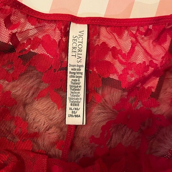 VICTORIA’S SECRET RED PANTIES SIZE XL SET OF 3!! BEAUTIFUL RED & GOLD - Picture 5 of 9